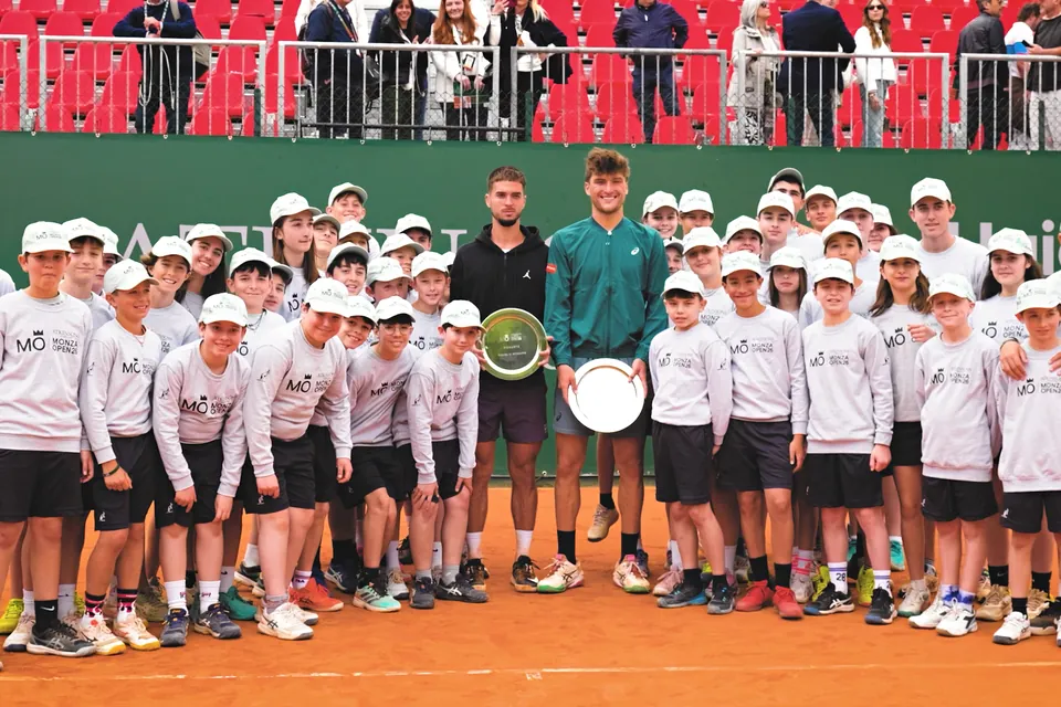 I raccattapalle in posa con i finalisti
